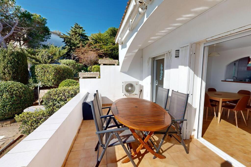 Appartement 65 M2 ,Piscine Vue Mer Roses Esterno foto